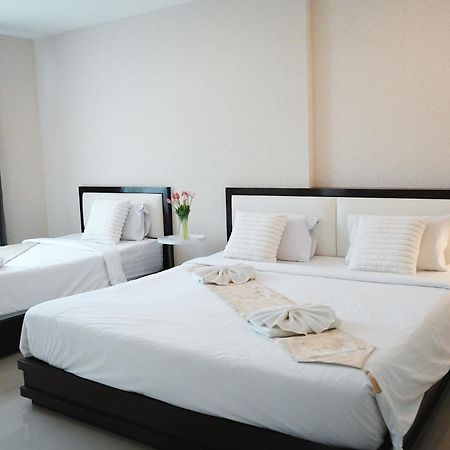 Herry Residence Chiang Mai Bagian luar foto
