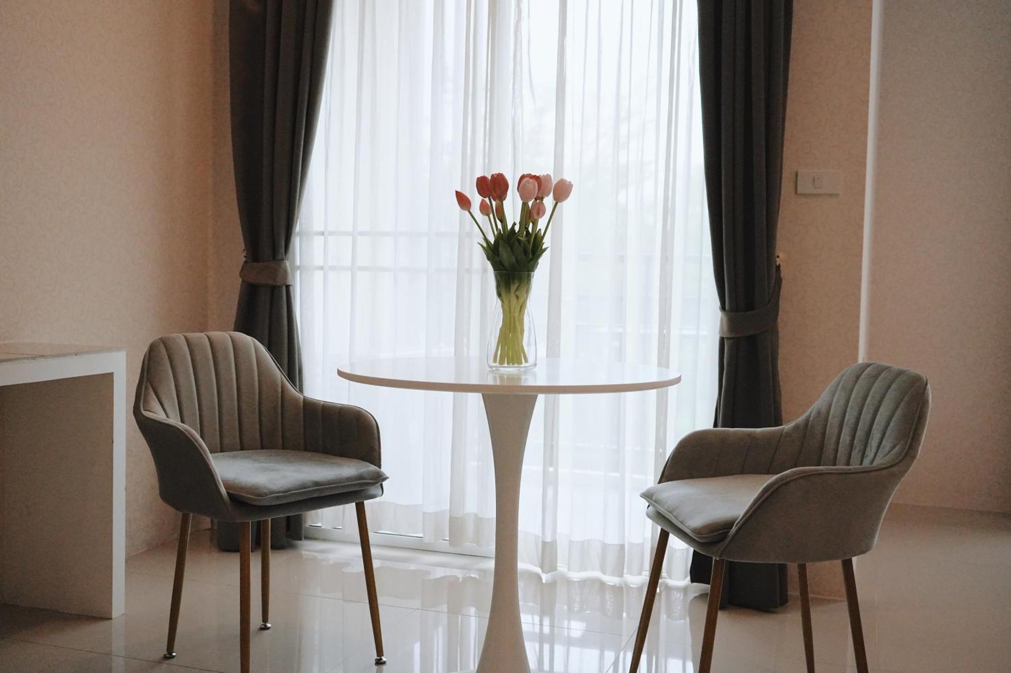 Herry Residence Chiang Mai Bagian luar foto