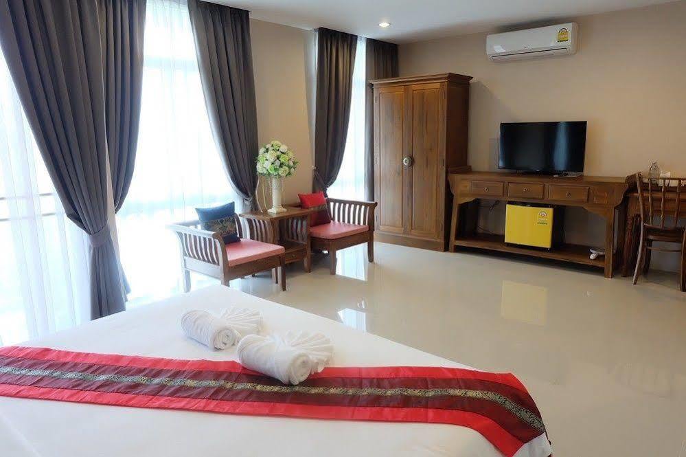 Herry Residence Chiang Mai Bagian luar foto